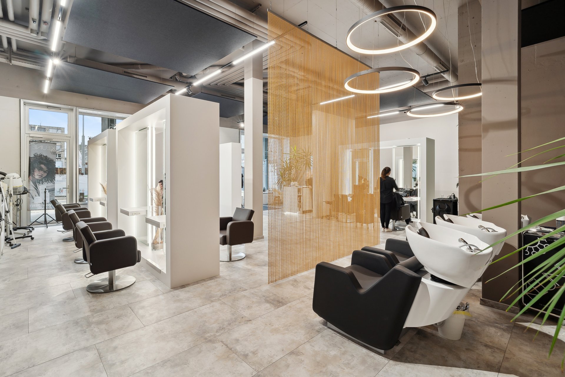 5_backbone_161329_011_WEB